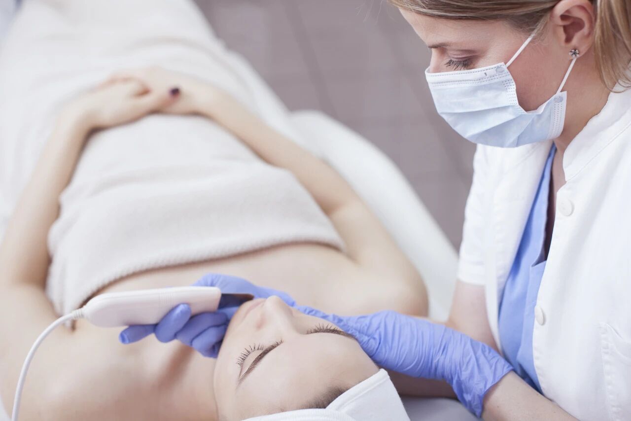 无痛无创养肤新方式：五色光舱到底有多香？